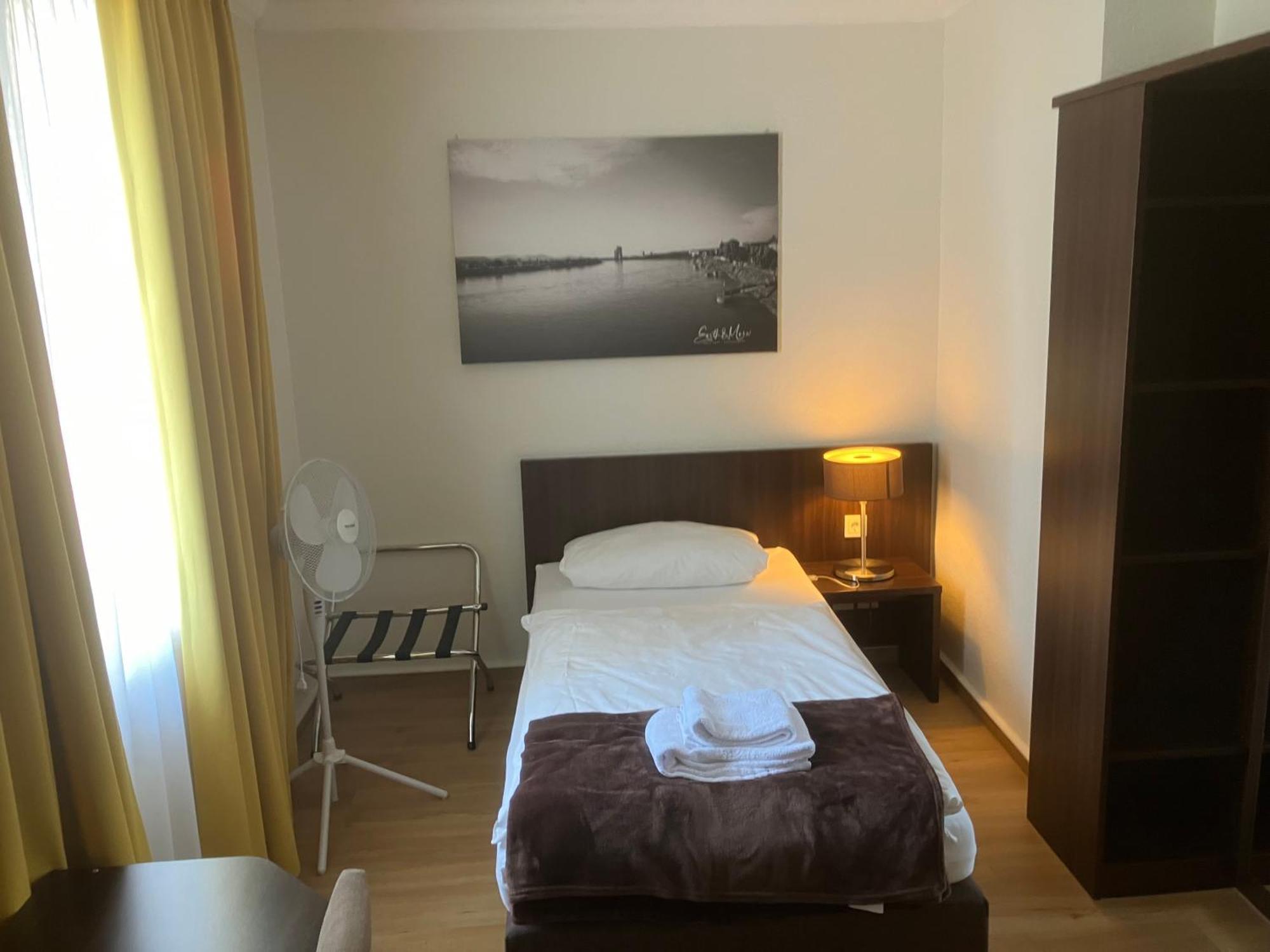 Hotel Mercedes City Bona Exterior foto